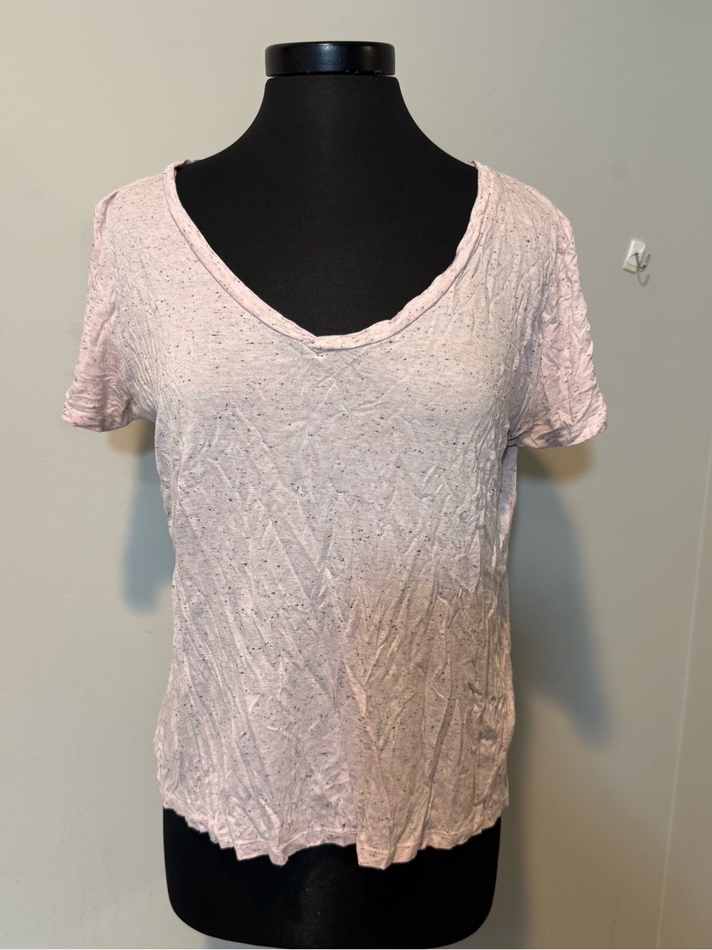H&M Pink Speckled Basic Low V Neck T Shirt in Size Large